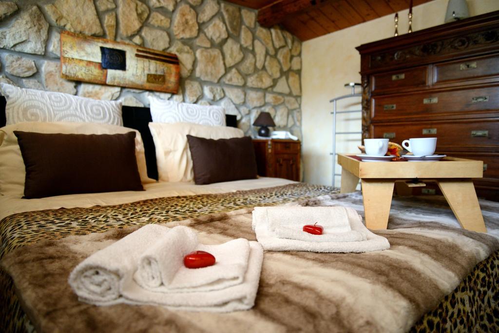 Alla Corte Dei Ventimiglia Montelepre Quarto foto