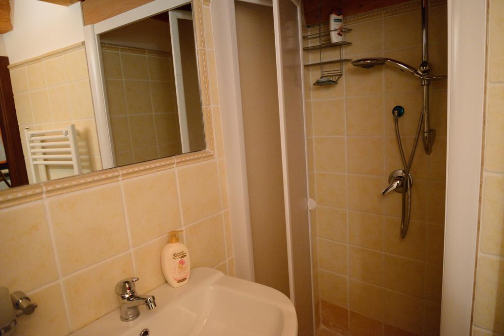 Alla Corte Dei Ventimiglia Montelepre Exterior foto