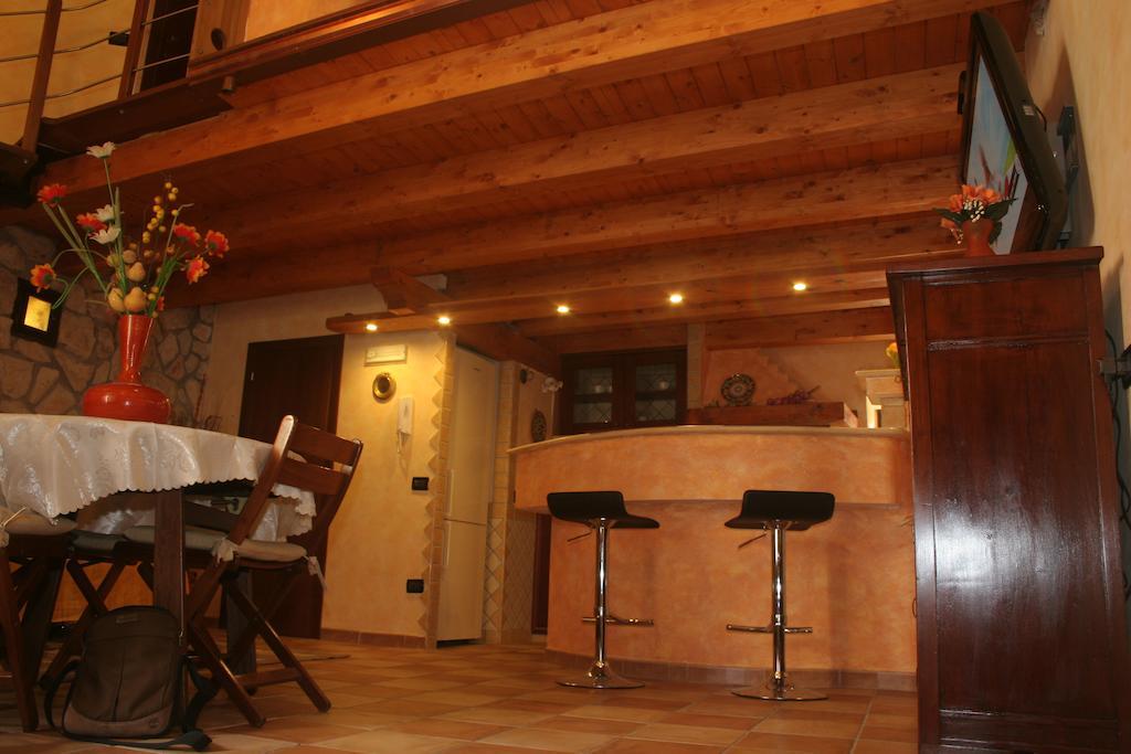 Alla Corte Dei Ventimiglia Montelepre Quarto foto